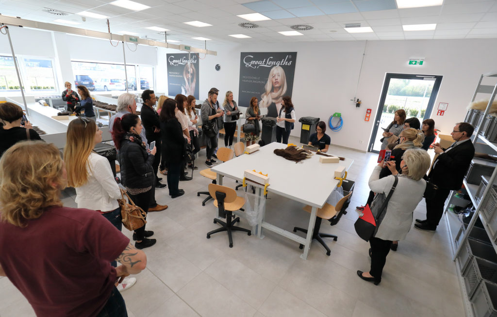 Reportage, Great Lengths, Werksbesichtigung