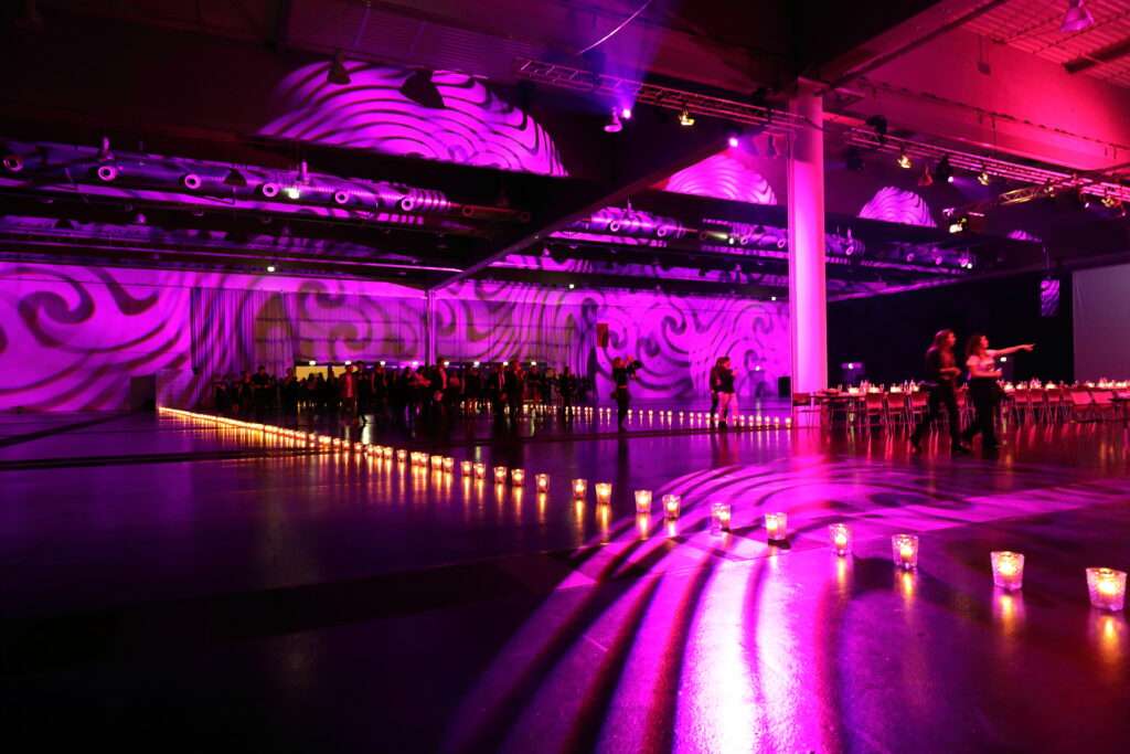 Reportage, Great Lengths, Graz, Show