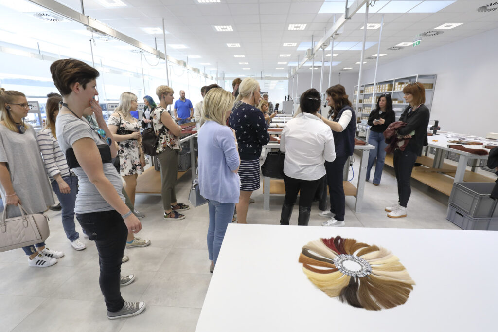 Reportage, Great Lengths, Werksbesichtigung