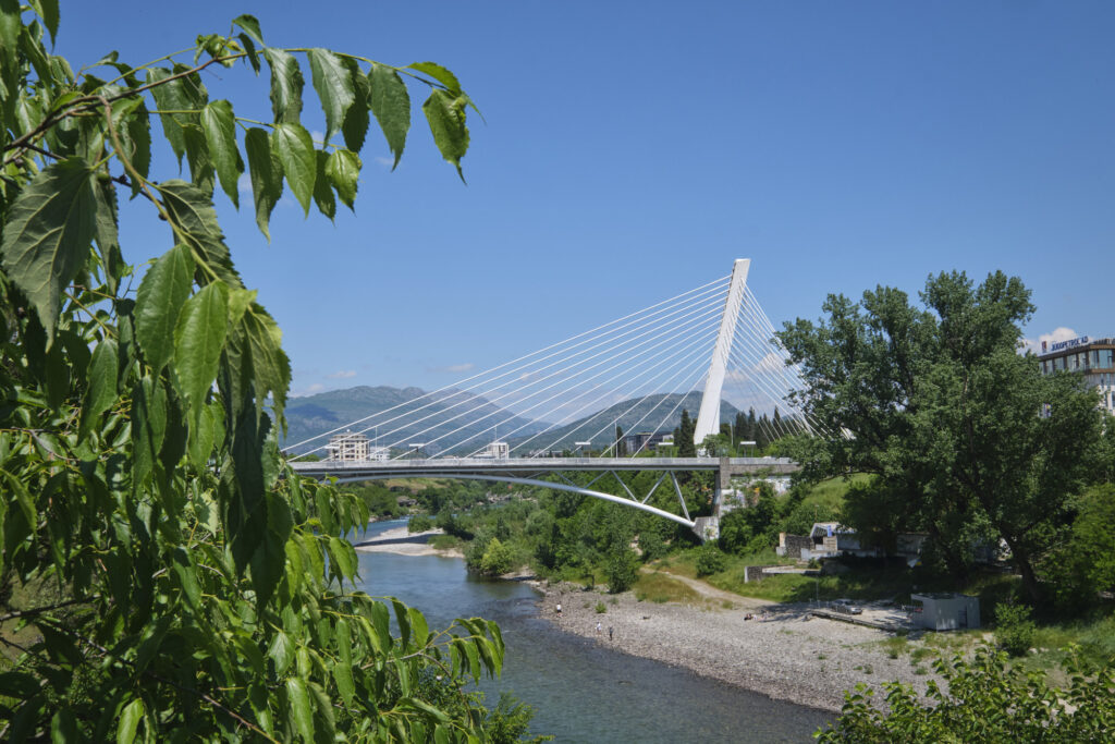 Reportage, Montenegro, Podoriza, Millennium-Brücke