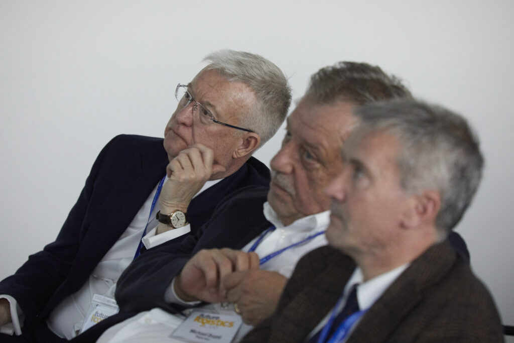 Reportage, Flughafen Graz, LKW Walter